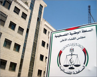 المحكمة العليا ترد دعوى نقابة الموظفين العمومية
